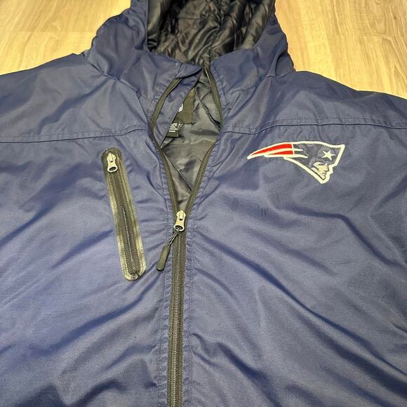 Vintage early 2000s NFL New England Patriots Puffer‎ Jacket.   Size XL. - Picture 4 of 8